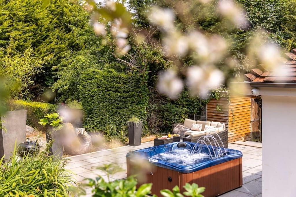 Bramblewood - Cosy Chic, Hot Tub, Close To Beach Stokeinteignhead Dış mekan fotoğraf