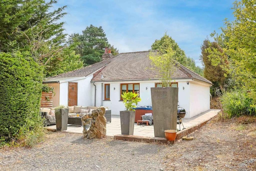 Bramblewood - Cosy Chic, Hot Tub, Close To Beach Stokeinteignhead Dış mekan fotoğraf