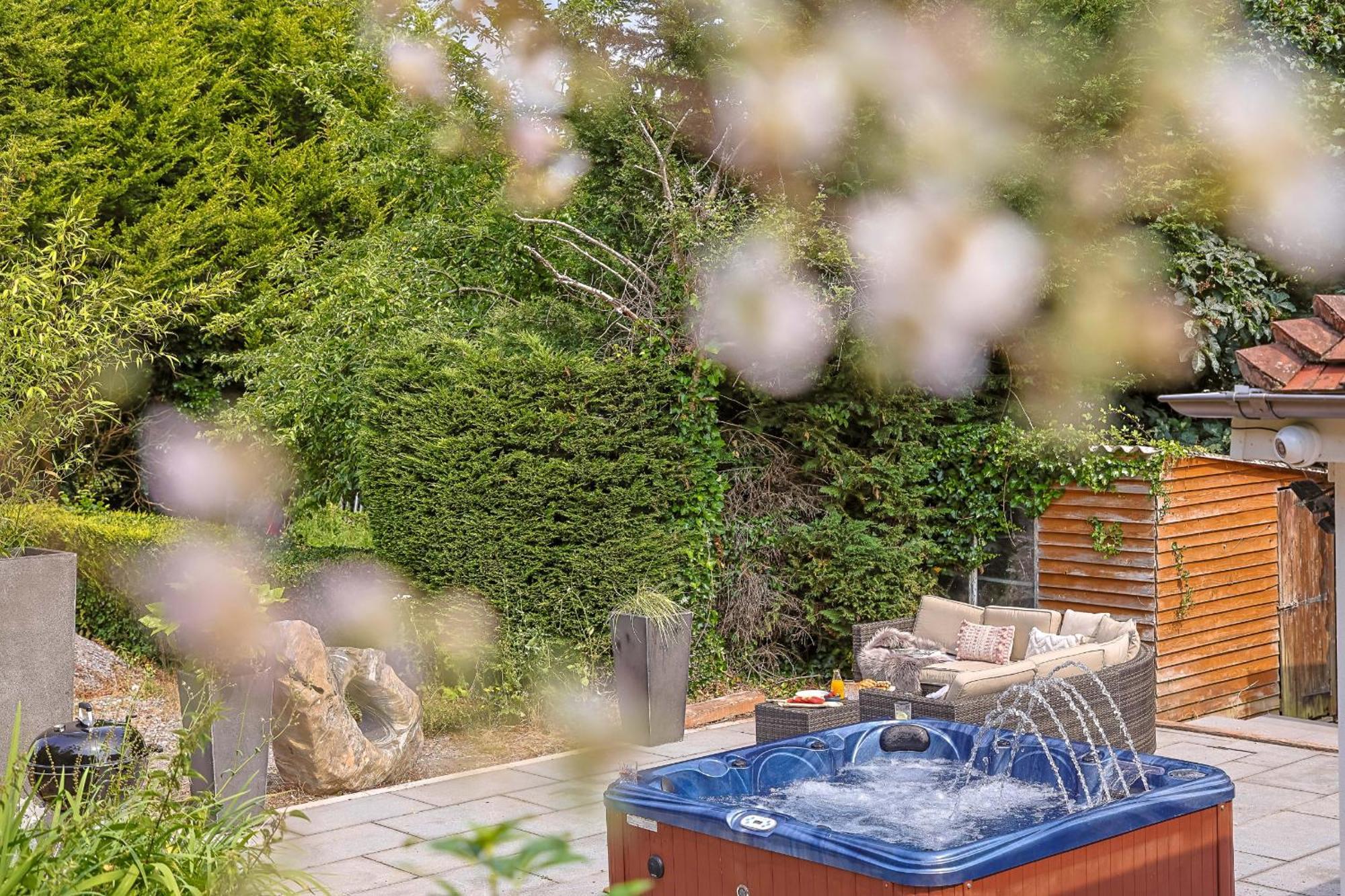 Bramblewood - Cosy Chic, Hot Tub, Close To Beach Stokeinteignhead Dış mekan fotoğraf
